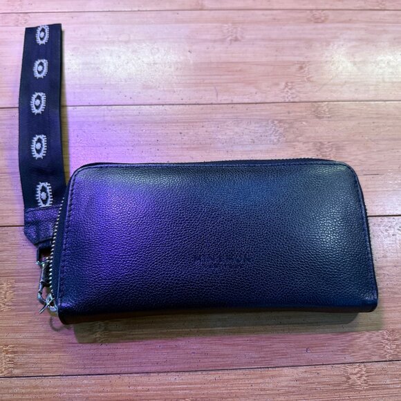 ✨ Min & Mon Francis Black Leather Wallet — All Over Eyes Design ✨ - Picture 3 of 3